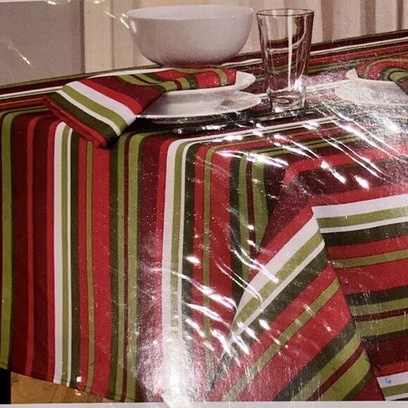 Edison Holiday Striped Christmas Tablecloth! - Picture 3 of 4
